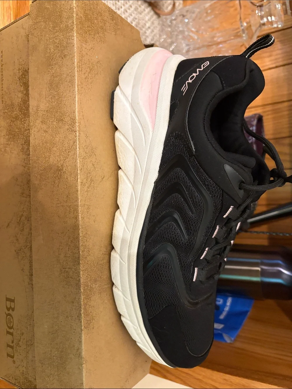 Easy Spirit Evolve Black Lace-Up Sneakers with Pink Stitch Detail